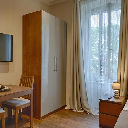 Ξενοδοχείο με διαμερίσματα Miramare Luxury