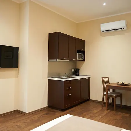 Ξενοδοχείο με διαμερίσματα Miramare Luxury 3*