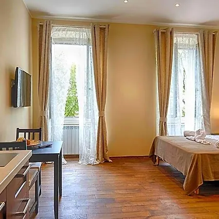Miramare Luxury Aparthotel Terst